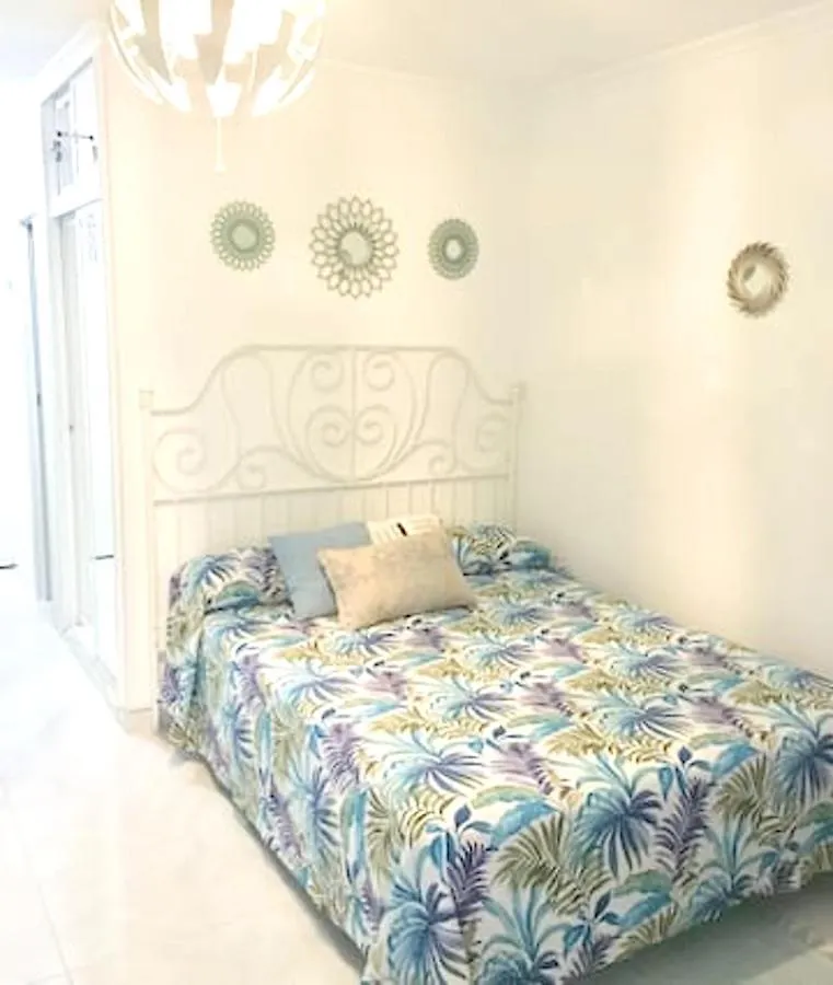 Cosy Studio With Sea View In Benalmadena 33 Sqm + Pool 0*,  Spagna